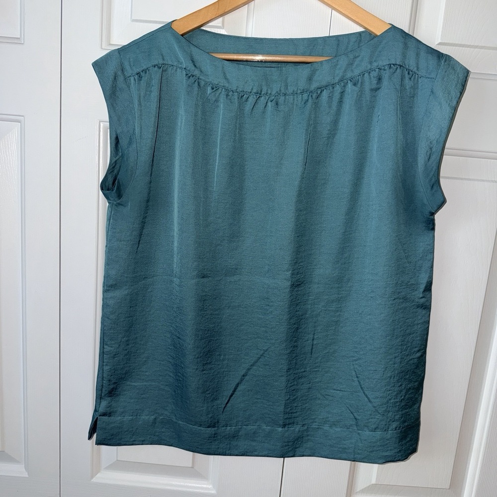 Talbots Sleeveless Satin Boatneck Shell Top Teal Capsule Wardrobe Size L